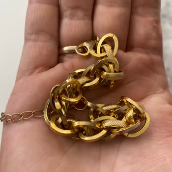 Almira Takı Ürün Kararma Yaptı