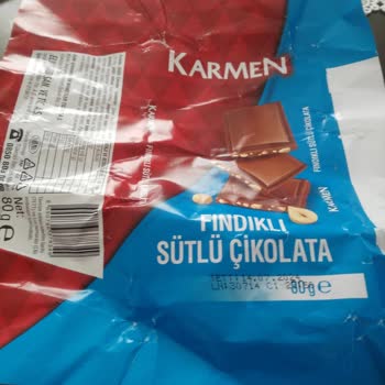 Şok Marketler Çikolatanın İçinden Plastik Gibi Bir Şey Çıktı!