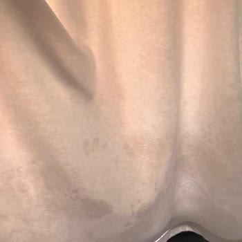 Bosch Çamaşır Makinesi Beyaz Kıyafetlerde Lekeler Bırakıyor