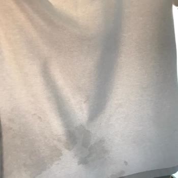 Bosch Çamaşır Makinesi Beyaz Kıyafetlerde Lekeler Bırakıyor