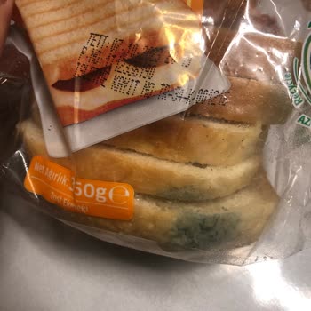 Migros Siparişim De Ekmek Küflü Çıktı 4 Gündür Bekliyorum Dönüş Yok