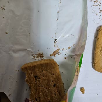 Eti Form'dan Canlı Kurtlar Çıktı