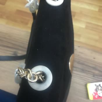Matmazel Çantayı Garantiye Vermek