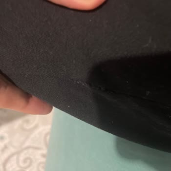 Mavi Pantolon Dikişleri Söküyor Sürekli İlk Giymede