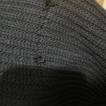 H&M Mağazasında Defolu Ürün Satışı