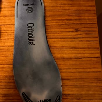 LCW Çoraplarındaki Boya