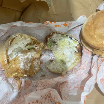 Popeyes Bayat Küflenmiş Ekmek
