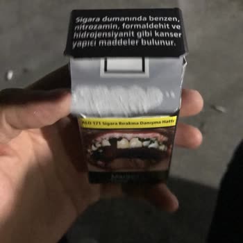 Marlboro Touch Blue Kutudaki Folyo Yapışkanı Hatalı