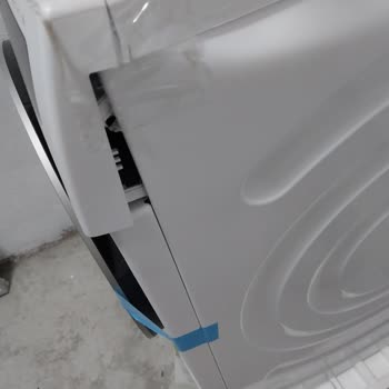 Bosch Marka Çamaşır Makinemiz Kırık Geldi Değişimini Kabul Etmiyorlar.
