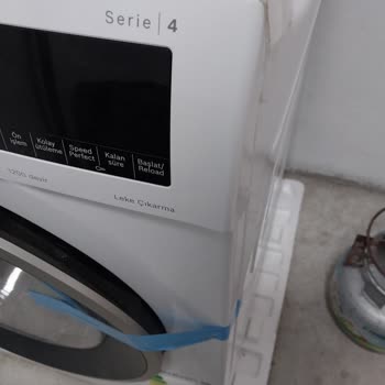 Bosch Marka Çamaşır Makinemiz Kırık Geldi Değişimini Kabul Etmiyorlar.