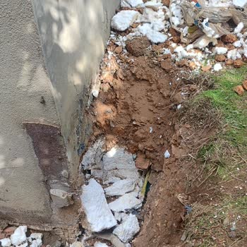 Sultanbeyli Belediyesi Binada Lağım Kokusu Var İvedi