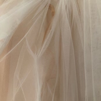Glamour Gelinlik Özensiz Bir İşletme