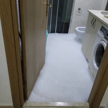 TOKİ Kanalizasyon Suyu Eve Doluyor