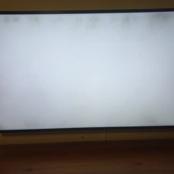 Sony TV Ekran Bulutlanması