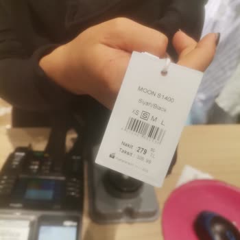 Addax Etiket Ve Kasa Fiyatının Farklı Olması