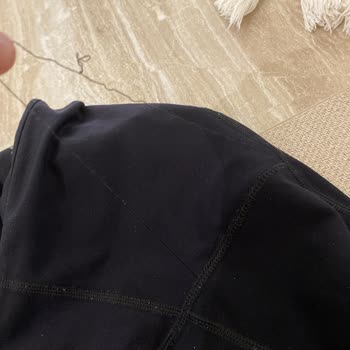 Mavi Taytımda İp Sökülmeleri Oluşuyor