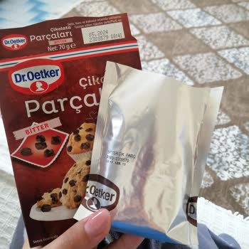 Dr. Oetker Çikolata Parçaları Bozuk Çıktı