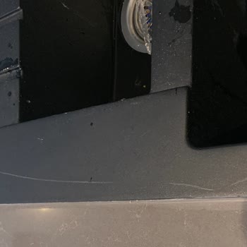 Realstone Marka Mutfak Evyesinde Çizik Sorunu