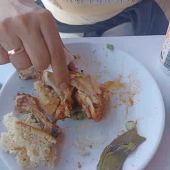 Köfteci Yusuf Yiyecek ve Personel Şikayeti