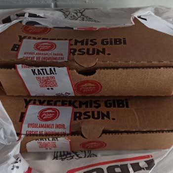 Pizza Hut Aydınlı Yanlış Gönderdiği Siparişi Düzeltmedi