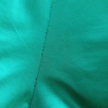 Eşofmanım Dikiş Yerlerinden İlmekleri Attı