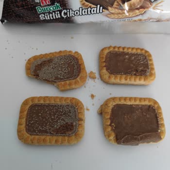 Eti Gıda Sütlü Çikolatalı Bisküvi Üzerinde Küf Problemi