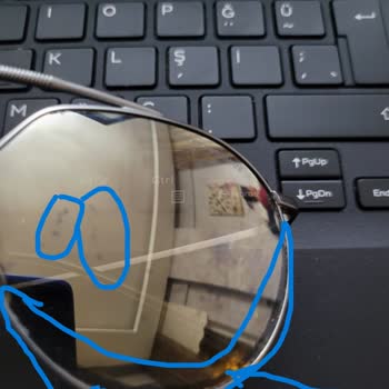 Emporio Armani Gözlük Camı Pul Pul Döküldü Ve Çöp Oldu