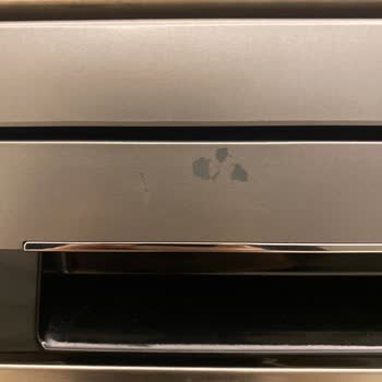 Arçelik Bulaşık Makinesi Gri Renk Boya Atması