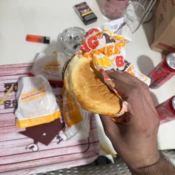 Burger King Siparişim Parçalanmış Şekilde Teslim Edildi