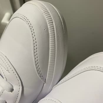 Puma Defa Ve Tabanı Sıktı Rahatsız Ağrı Yapıyor Giyemiyorum