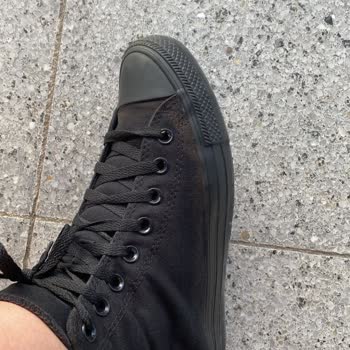 Converse Birleşme Yerlerinde Renk Solması