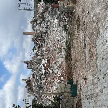 Hatay Valiliği Kaldırılmayan Moloz