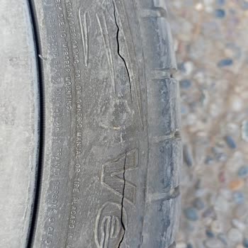 7 Bin Km 4 Tane Petlas Lastik Çatladı