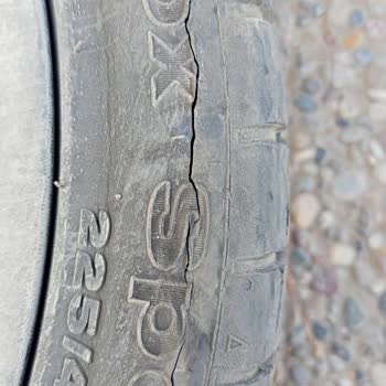 7 Bin Km 4 Tane Petlas Lastik Çatladı