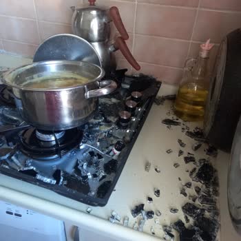 Kumtel Set Üstü Cam Ocağın Patlaması