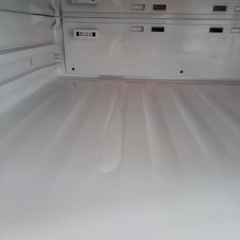 Arçelik Merkez Servisi (444 38 24) Bozuk Olan Dolabın Değişim Talebi