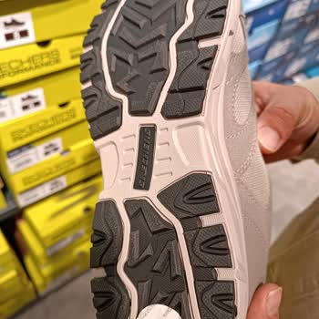 Skechers Kısa Sürede Deforme Olan Ayakkabı