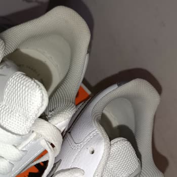 FLO Ayakkabı Nike Ayakkabımda Sorun ve Değişim Talebi