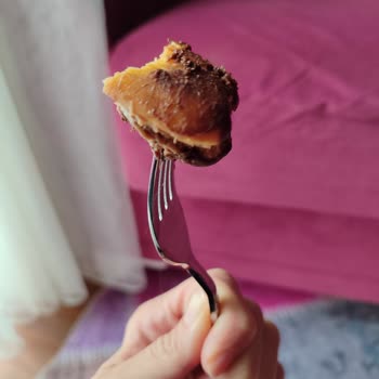 Tatlıbak Eklerin İçinden Kıl Çıktı!