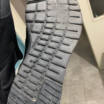 Skechers Ayakkabının İç Ve Dış Kısmı 6 Ay İçinde Deforme Oldu