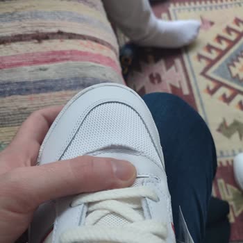 Adidas Defolu Ürün Satışı