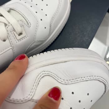 Tommy Hilfiger Mağazadan Attırmaya Çalıştılar 1haftalık Ayakkabıyı Değişim Yapmadılar