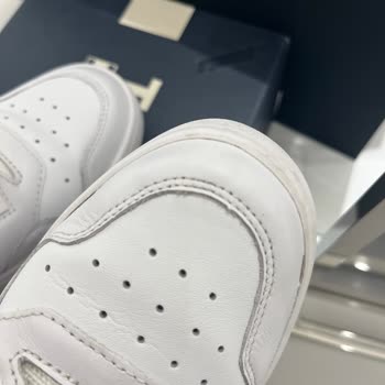 Tommy Hilfiger Mağazadan Attırmaya Çalıştılar 1haftalık Ayakkabıyı Değişim Yapmadılar