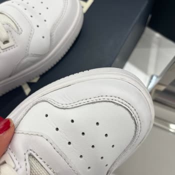 Tommy Hilfiger Mağazadan Attırmaya Çalıştılar 1haftalık Ayakkabıyı Değişim Yapmadılar