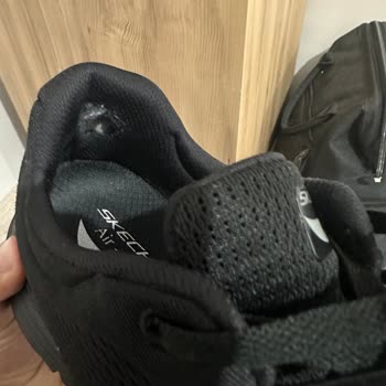 Skechers Mı Kardeşler Kundura Mı?