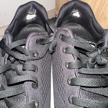 Skechers Mı Kardeşler Kundura Mı?