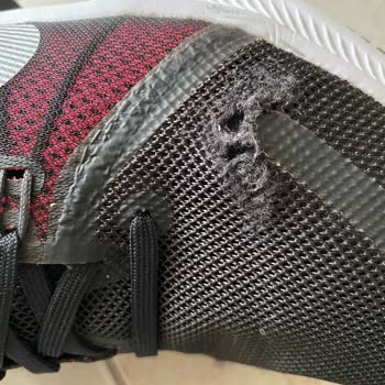 Nike Ayakkabı Çok Hızlı Yırtıldı