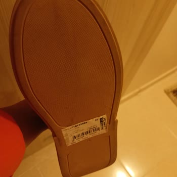 Tergan Çamur İçinde Giyilmiş Ürün Gönderiyor