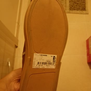 Tergan Çamur İçinde Giyilmiş Ürün Gönderiyor