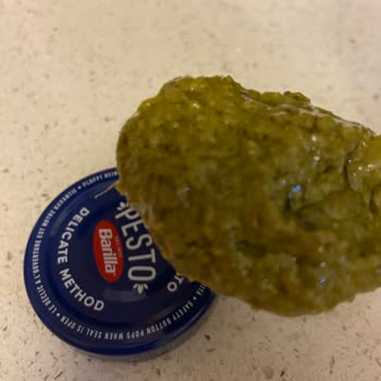 Barilla Pesto Sosun İçinden Beyaz Kıllar Çıktı!